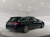 Gebraucht Mercedes E300 Avantgarde 194 PS (142 kW) 2022 Unilack schwarz Kombi