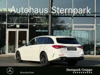 Gebraucht Mercedes C300e AMG 313 PS (230 kW) 2024 Polarweiß Kombi