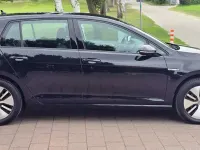 Gebraucht VW e-Golf 100 kW (136 PS) 2020 Deep black perleffekt Kleinwagen