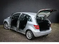 Gebraucht Mercedes B200 193 PS (141 kW) 2005 Grau Van / Kleinbus