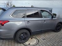 Gebraucht Mitsubishi Outlander 149 PS (109 kW) 2019 Grau SUV