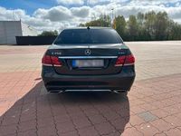 Second-hand Mercedes E250 170 CP (125 kW) 2013 Negru Berlinǎ