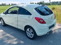 Gebraucht Opel Corsa 87 PS (63 kW) 2011 Weiß Kleinwagen