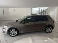 Gebraucht VW Golf VII Highline 122 PS (89 kW) 2014 Limestone grey metallic Limousine