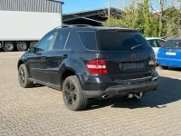 Gebraucht Mercedes ML280 190 PS (139 kW) 2006 Schwarz SUV