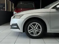 Gebraucht Skoda Octavia Active 116 PS (85 kW) 2022 Silber Kombi