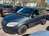 Gebraucht Skoda Fabia Cool Edition 69 PS (50 kW) 2010 Grau Limousine