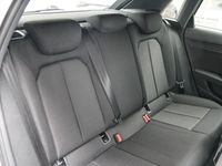 Gebraucht Audi A3 Ambiente 116 PS (85 kW) 2025 Pfeilgrau perleffekt Limousine