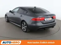 Gebraucht Jaguar XE R-Sport 200 PS (147 kW) 2018 Grau Limousine