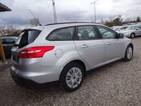Gebraucht Ford Focus Business Edition 101 PS (74 kW) 2015 Silber Kombi