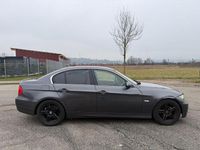 Gebraucht BMW 325 218 PS (160 kW) 2005 Limousine