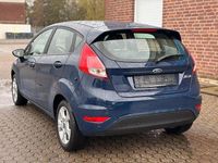 Gebraucht Ford Fiesta Trend 80 PS (58 kW) 2015 Blau Limousine