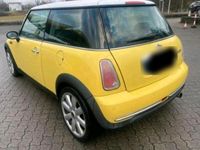 Gebraucht Mini Cooper Coupé 116 PS (85 kW) 2004 Gelb Coupé