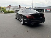 Gebraucht Mercedes E500 387 PS (284 kW) 2011 Schwarz Limousine