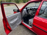 Second-hand Mazda Demio 63 CP (46 kW) 2002 Roșu Hatchback