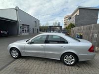 Second-hand Mercedes E200 Elegance 184 CP (135 kW) 2006 Argintiu Berlinǎ