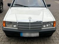 Gebraucht Mercedes 190 120 PS (88 kW) 1984 Weiß Limousine