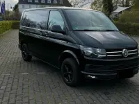 Gebraucht VW Multivan Black Edition 102 PS (75 kW) 2016 Schwarz Van / Kleinbus