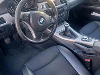 Gebraucht BMW 320 163 PS (119 kW) 2007 Grau Kombi