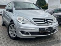 Gebraucht Mercedes B150 95 PS (69 kW) 2007 Silber Van / Kleinbus