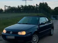 Gebraucht VW Golf 100 PS (73 kW) 1999 Blau Cabrio