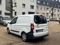 Gebraucht Ford Transit 95 PS (69 kW) 2015 Weiß Van / Kleinbus