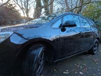 Gebraucht Opel Astra 140 PS (102 kW) 2011 Schwarz Kombi
