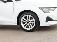 Gebraucht Audi A3 Advanced 150 PS (110 kW) 2025 Gletscherweiß metallic Limousine