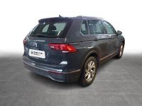 Gebraucht VW Tiguan Active 131 PS (96 kW) 2023 Uranograu SUV