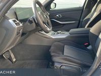 Gebraucht BMW 320 Performance 190 PS (139 kW) 2025 Grau Limousine