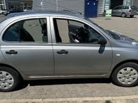 Gebraucht Nissan Micra 80 PS (58 kW) 2004 Silber Kleinwagen