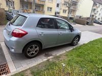 Gebraucht Toyota Auris Life 132 PS (97 kW) 2010 Blau Kleinwagen