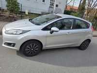 Gebraucht Ford Fiesta Titanium 95 PS (69 kW) 2014 Silber Kleinwagen