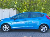 Używany Ford Fiesta 82 KM (60 kW) 2012 Niebieski Hatchback