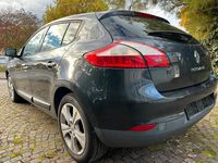 Gebraucht Renault Mégane Dynamique 131 PS (96 kW) 2009 Grau Limousine