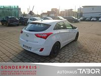 Gebraucht Hyundai i30 Style 110 PS (80 kW) 2013 Creamy white / sol Limousine