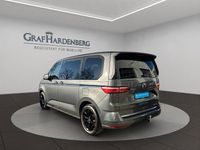 Gebraucht VW Multivan Style 177 PS (130 kW) 2025 Grau Van
