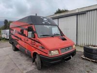 Gebraucht Iveco Daily 103 PS (75 kW) 1991 Rot Van