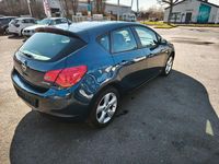 Gebraucht Opel Astra Selection 101 PS (74 kW) 2010 Blau Kleinwagen