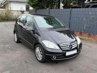 Gebraucht Mercedes A180 109 PS (80 kW) 2009 Kosmosschwarz  metalliclack Limousine