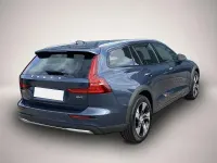 Gebraucht Volvo V60 CC Plus 197 PS (144 kW) 2023 Manufacturer Kombi