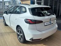 Gebraucht BMW 218 136 PS (100 kW) 2023 Mineralweiß Van / Kleinbus