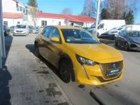 Gebraucht Peugeot e-208 Active 100 kW (136 PS) 2021 Gelb Kleinwagen