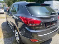 Gebraucht Hyundai ix35 Style 163 PS (119 kW) 2011 Grau SUV