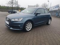 Gebraucht Audi A1 Ambiente 95 PS (69 kW) 2016 Blau Kleinwagen