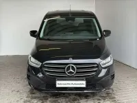 Gebraucht Mercedes T180 Style 131 PS (96 kW) 2023 Schwarz met. Van / Kleinbus