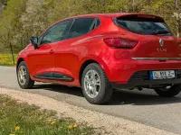 Brugt Renault Clio IV LIMITED 75 HK (55 kW) 2015 Rød Sedan