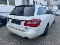 Gebraucht Mercedes E350 Avantgarde 265 PS (194 kW) 2010 Weiß Limousine