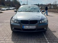 Gebraucht BMW 318 129 PS (94 kW) 2006 Grau Limousine