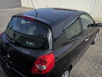 Gebraucht Renault Clio III 88 PS (64 kW) 2006 Schwarz Kleinwagen